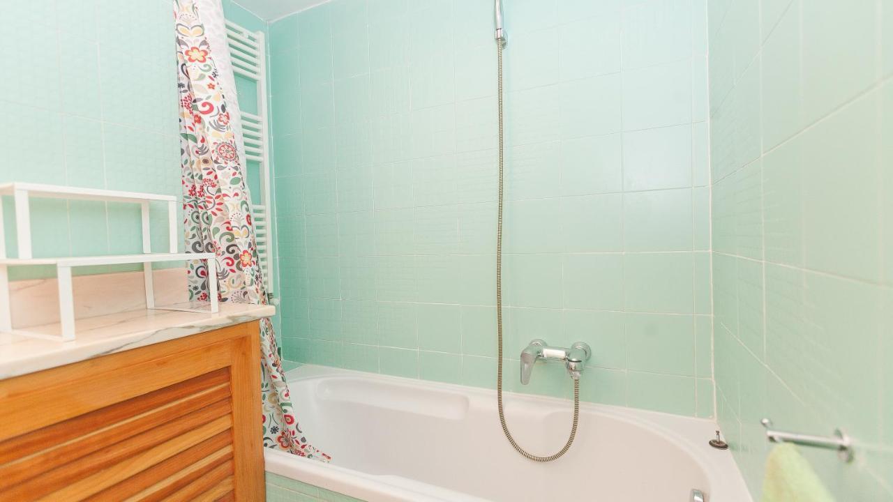 Pateras Flower-rental In Appartement